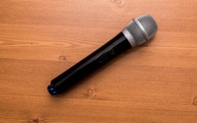 Descubre 5 Benéficos del Micrófono Inalámbrico Shure